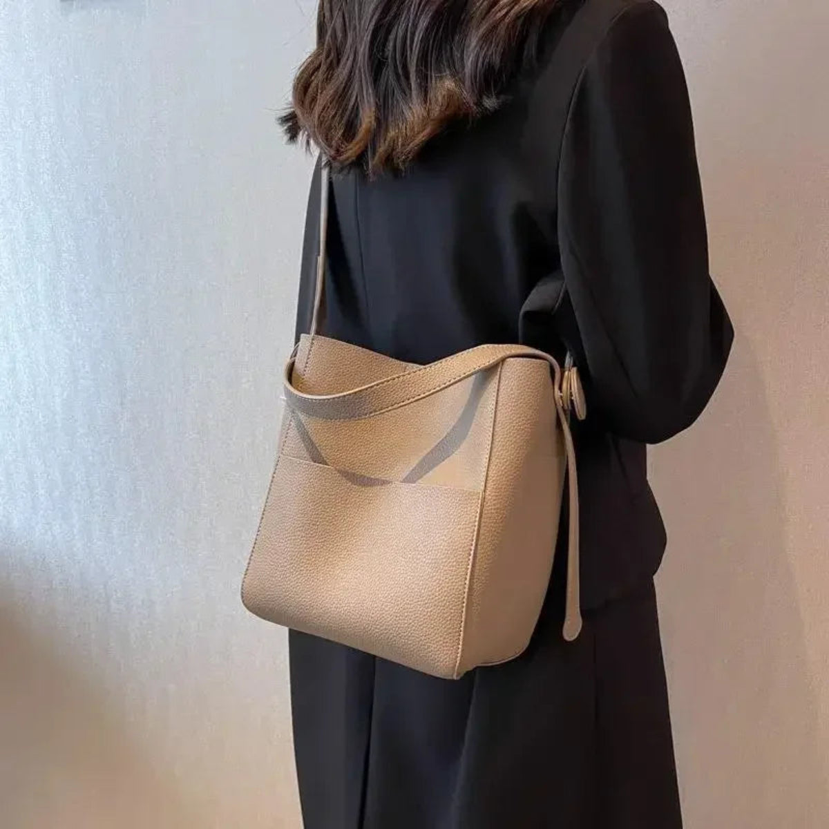 Sac Seau en Cuir pour Femme Kaki Vue Arrière Wanderer