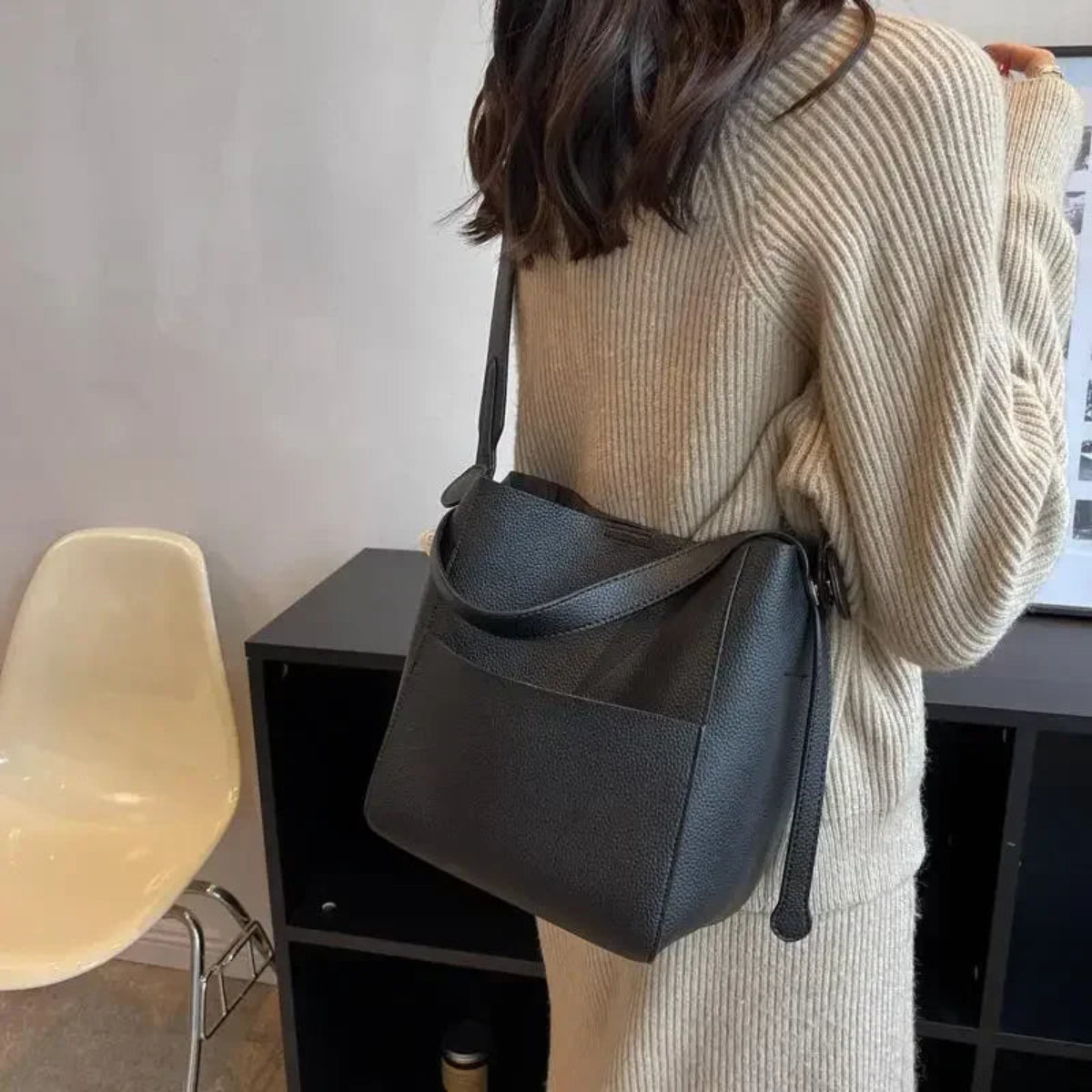 Sac Seau en Cuir pour Femme Noir Vue Arrière Wanderer