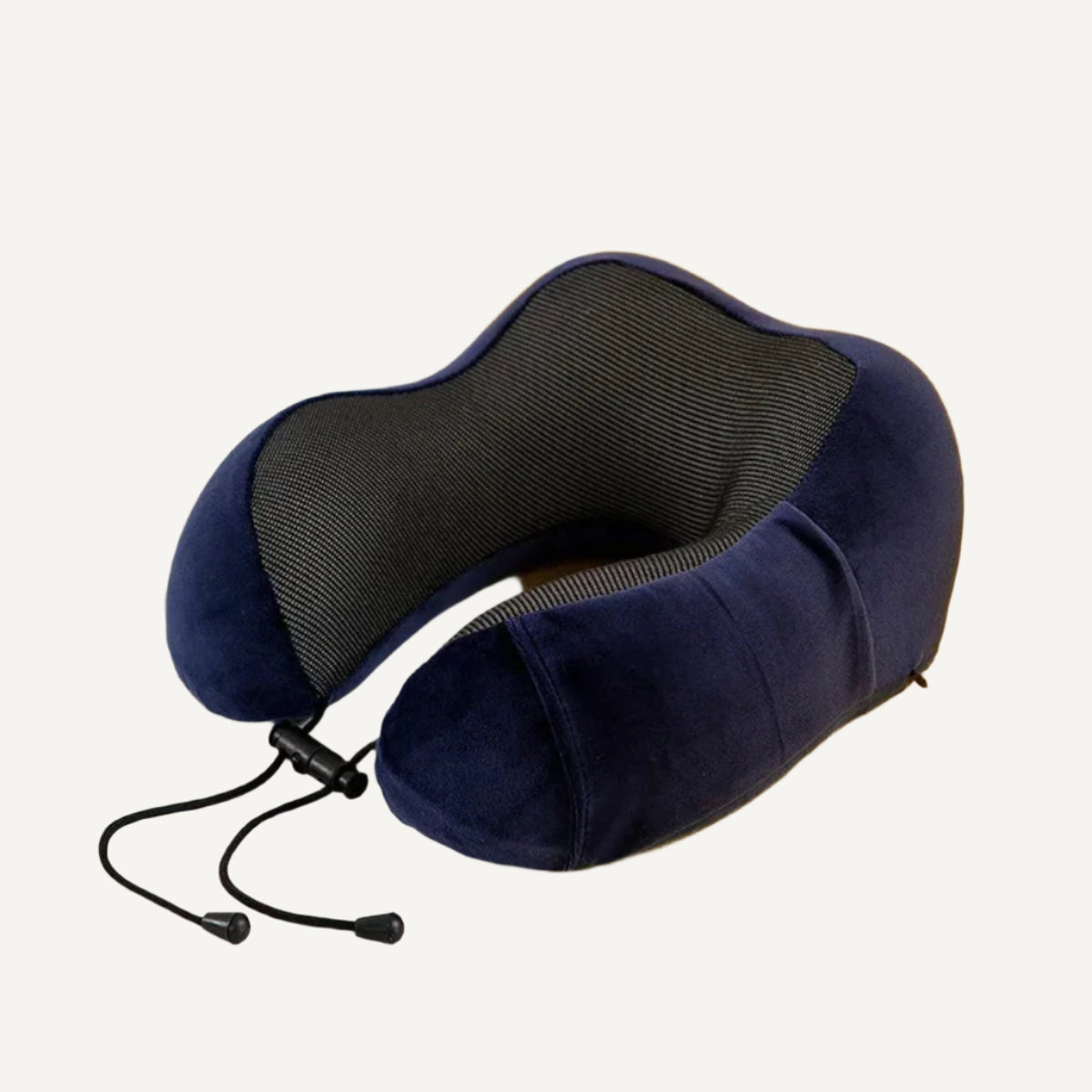 l'oreiller cervical à memoire de forme Wanderer en bleu marine