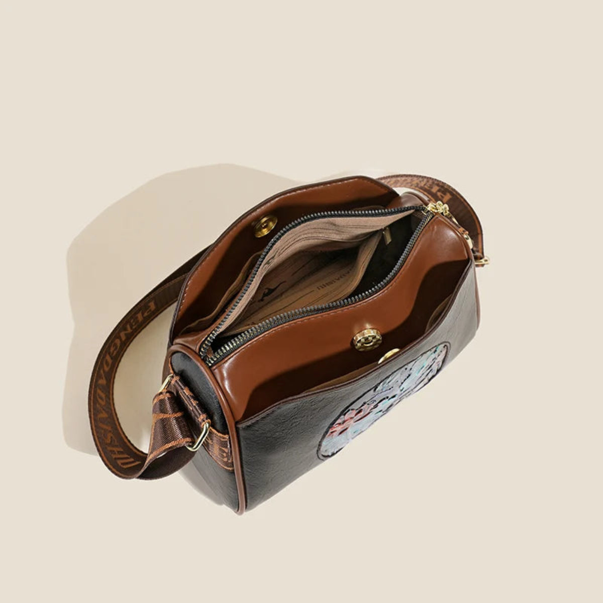 Le Sac à Main Brodé pour Femme en Cuir de Haute Qualité 2025 ouvert