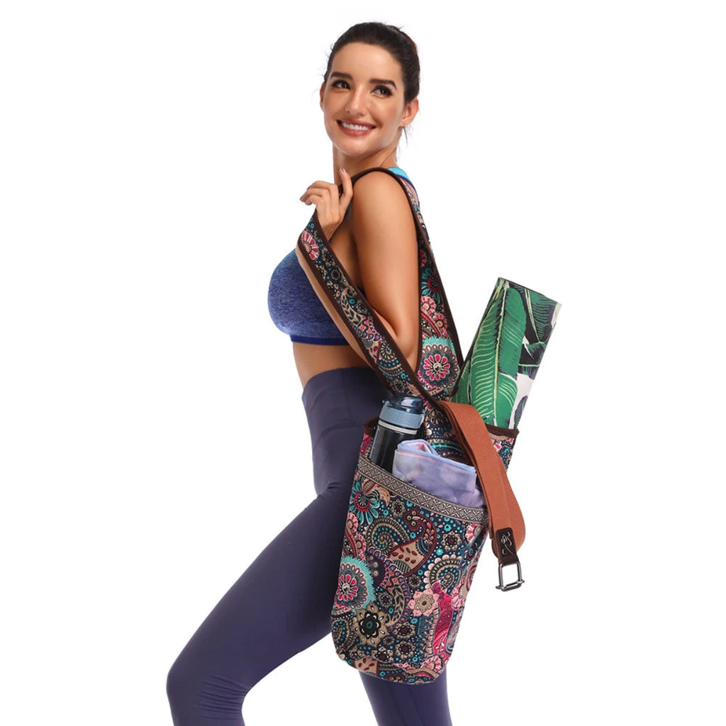 Un mannequin porte le sac de sport Wanderer sur son épaule